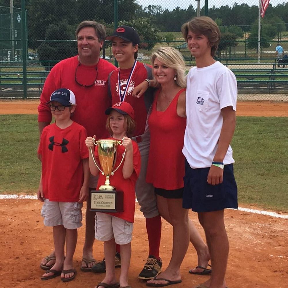 Meet your Posher, Menla